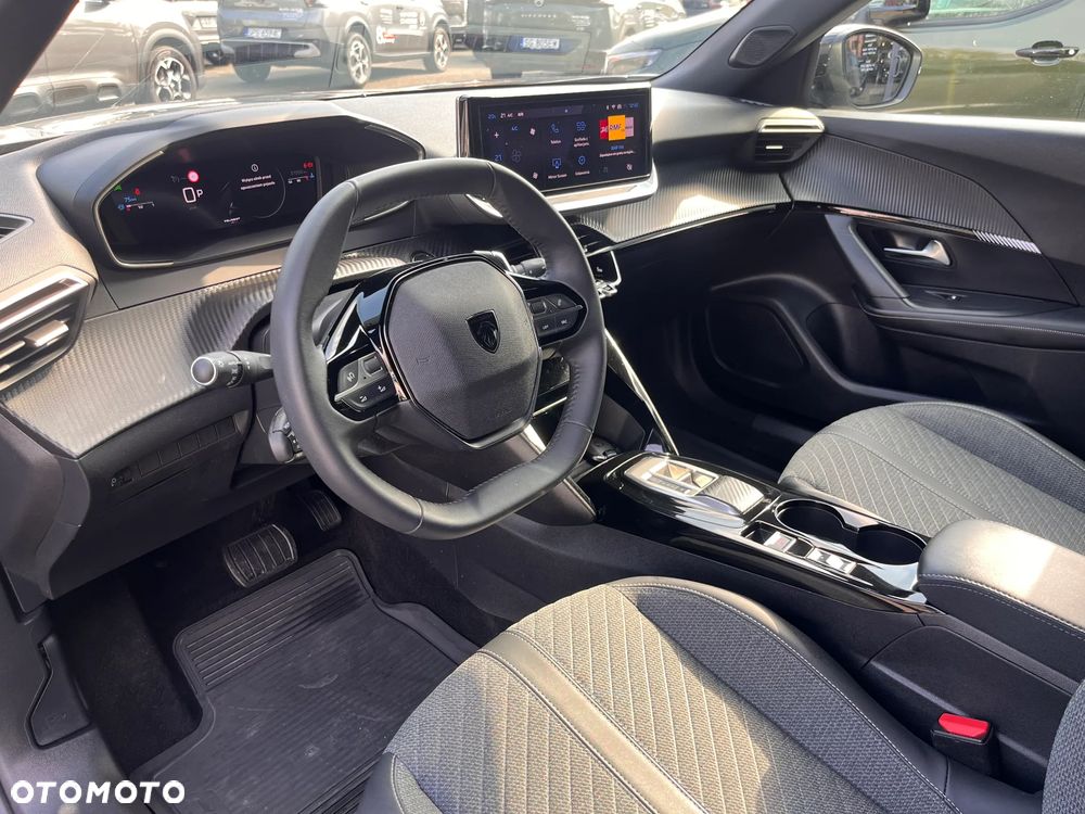 Peugeot 2008 1.2 PureTech Allure S&S EAT8 - 5