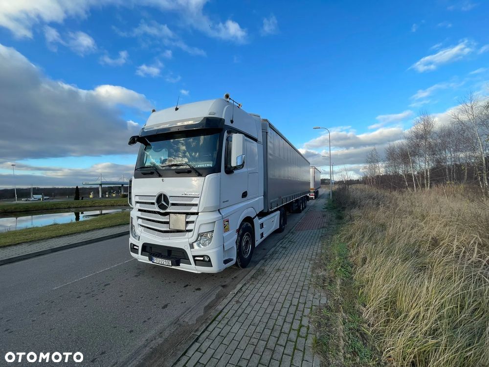 Mercedes-Benz Actross - 1
