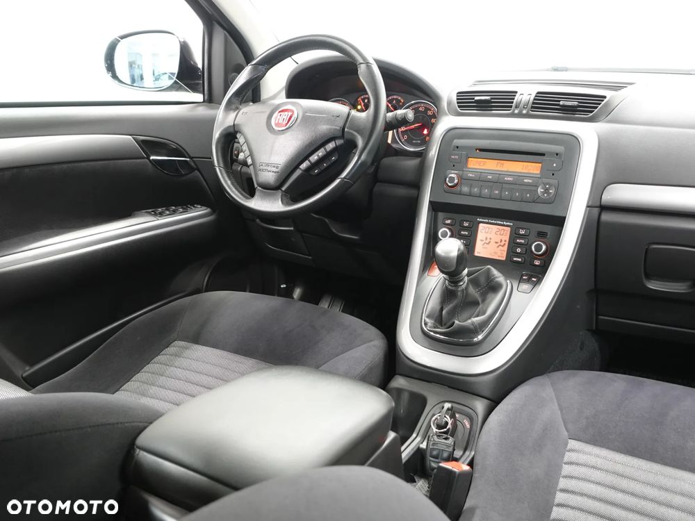 Fiat Croma 1.8 16V Dynamic - 29
