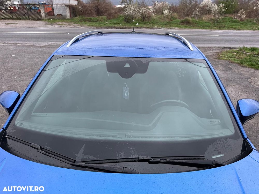 Volkswagen T-Roc - 10