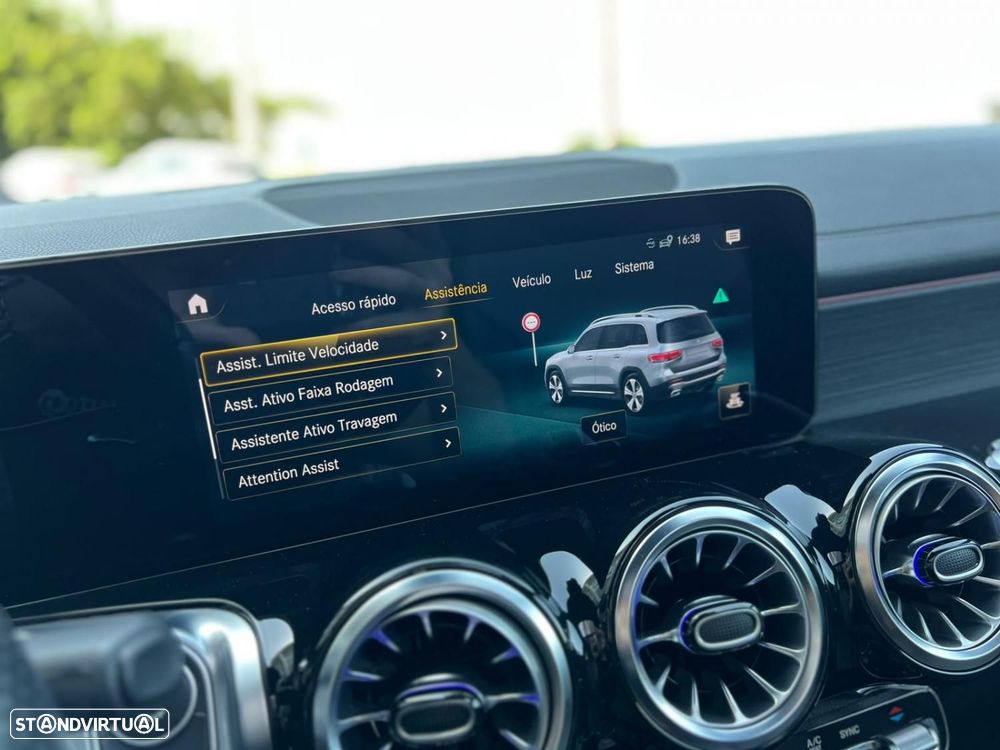 Mercedes-Benz GLB 180 d AMG Line - 16
