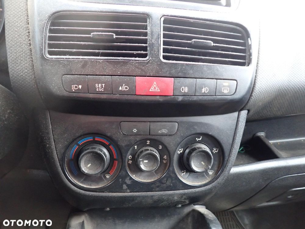 CZĘŚCI - Fiat Doblo II 1,6 JTD M-JET 77KW 105KM VAN 2011r. INDEX - 9964 - 10