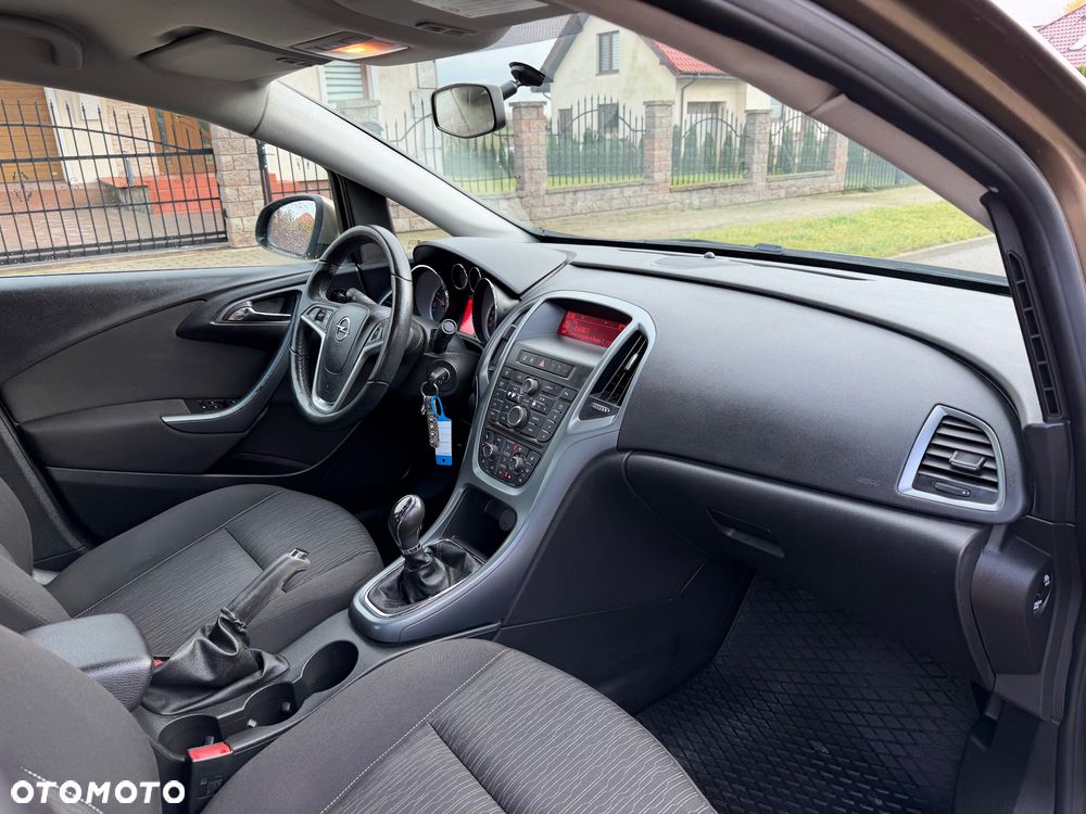 Opel Astra 1.4 Turbo Edition - 27