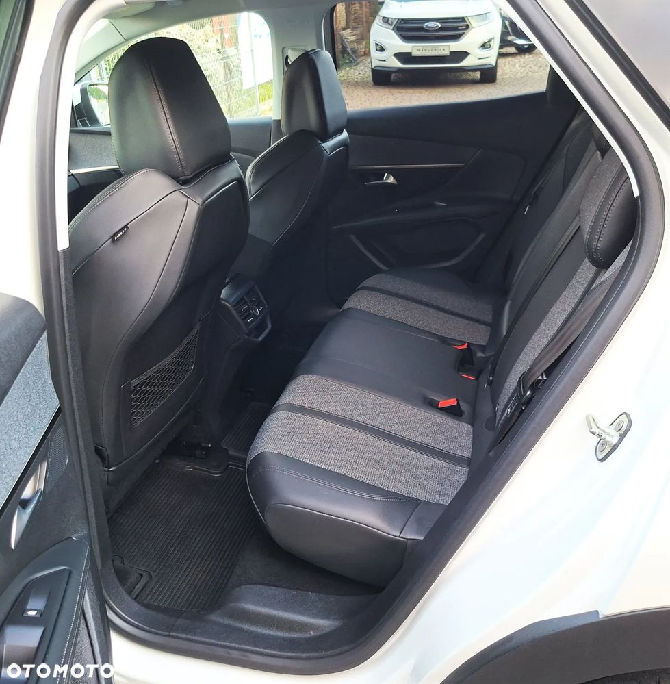 Peugeot 3008 BlueHDi 130 Stop & Start EAT8 Allure - 20