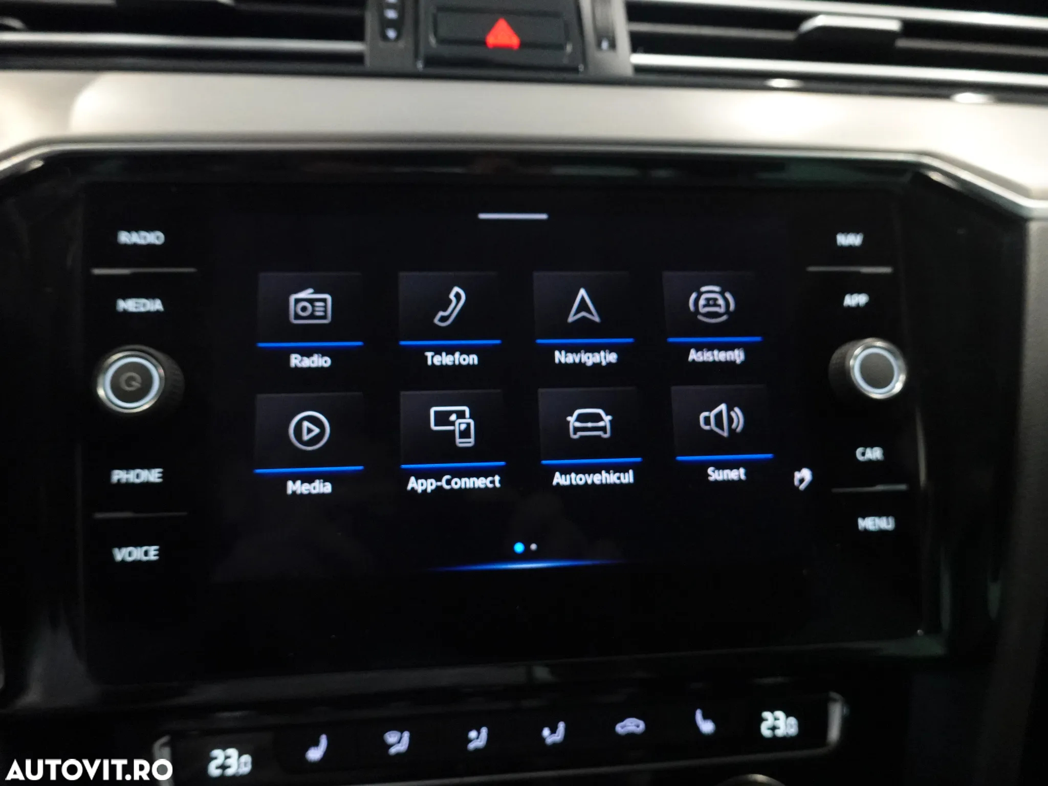 Volkswagen Passat Variant 2.0 TDI DSG Highline - 22