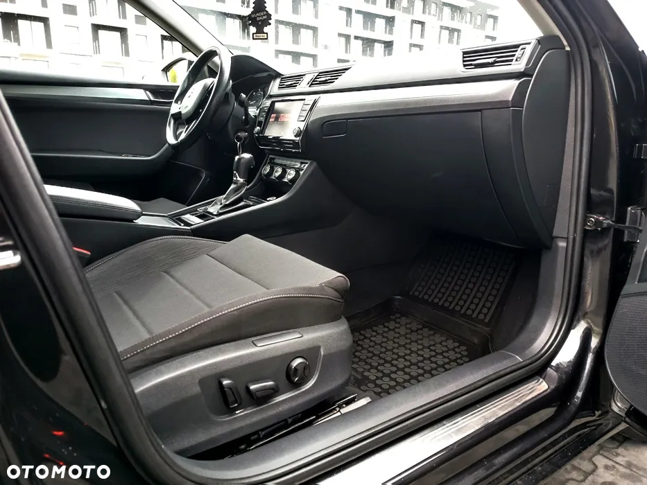 Skoda Superb 2.0 TDI Ambition DSG7 - 28