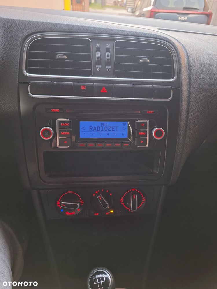 Volkswagen Polo 1.4 Style - 12