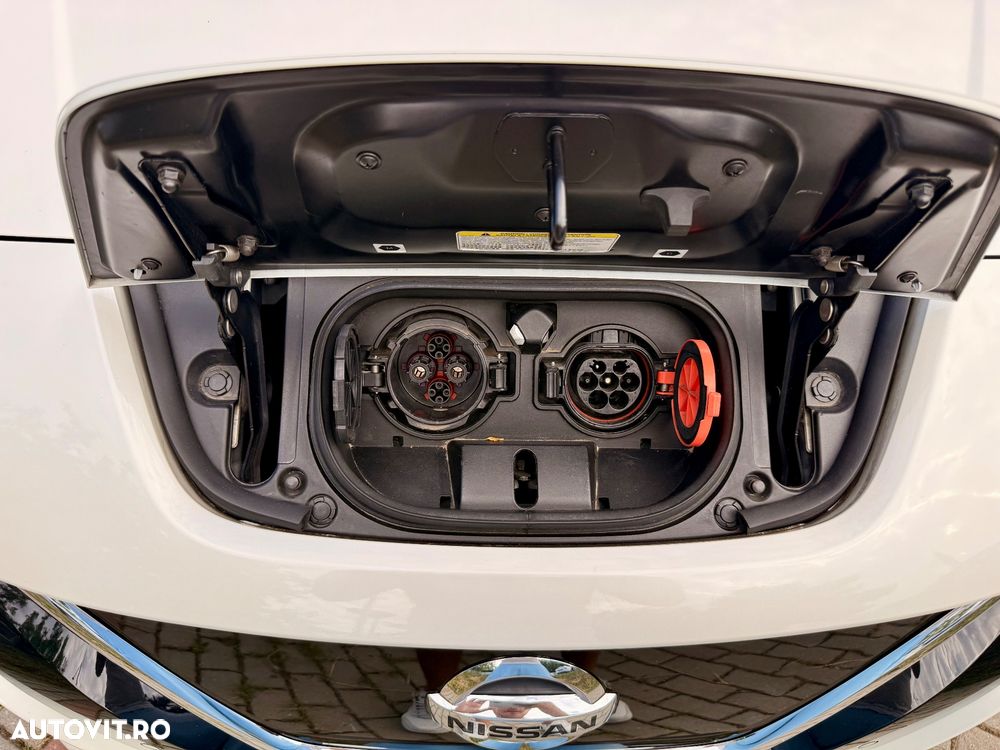 Nissan LEAF 40 kWh N-Connecta - 20