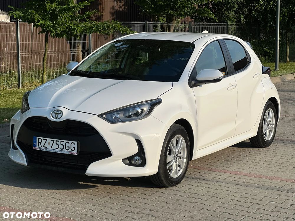 Toyota Yaris - 1