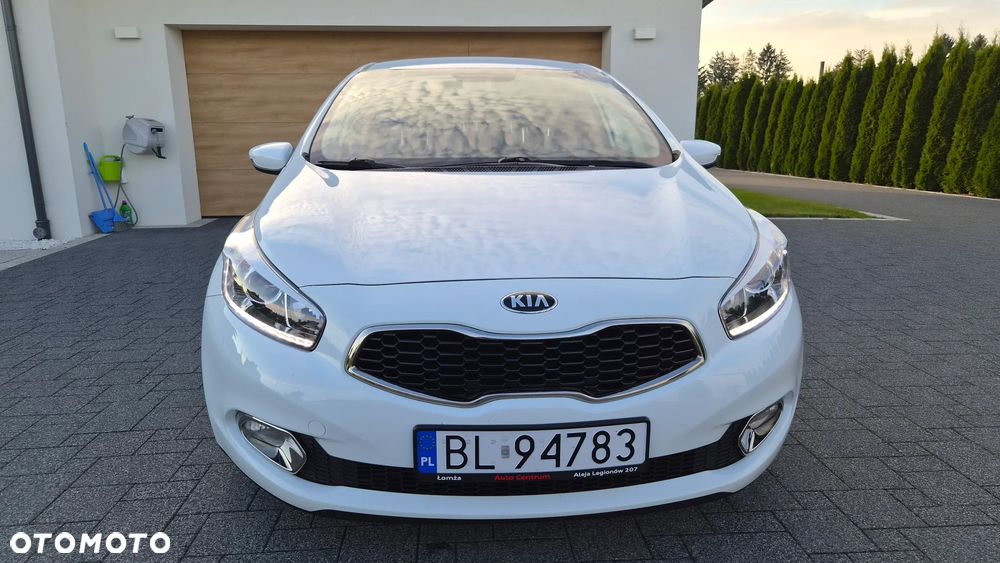 Kia Ceed 1.6 GDI Platinum Edition - 31
