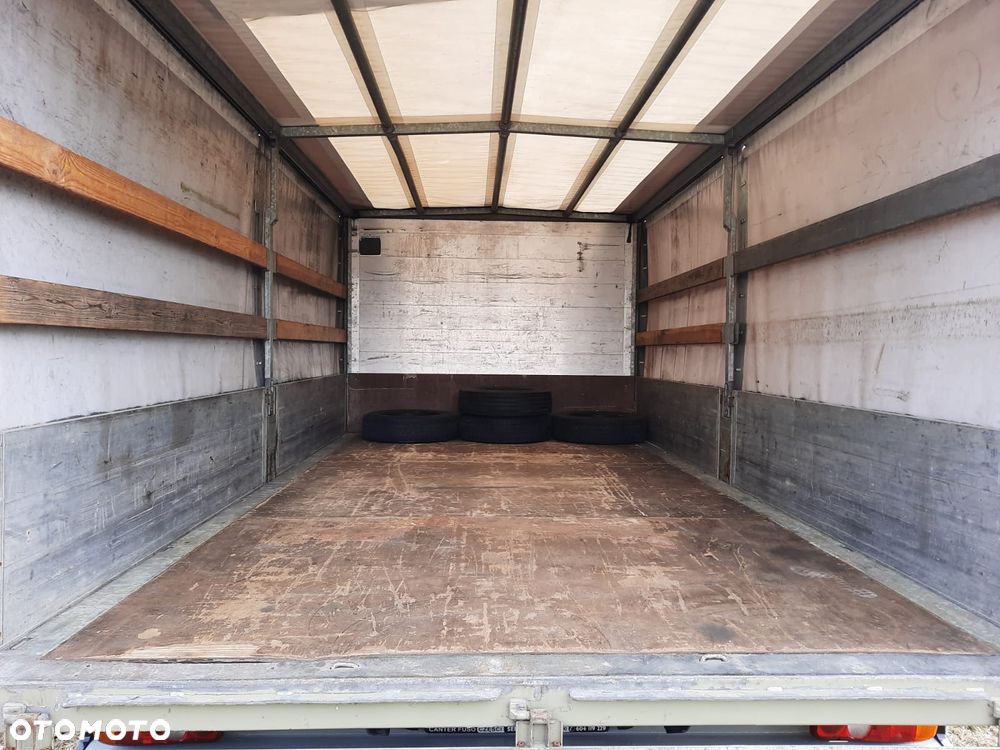 Mitsubishi FUSO - 10