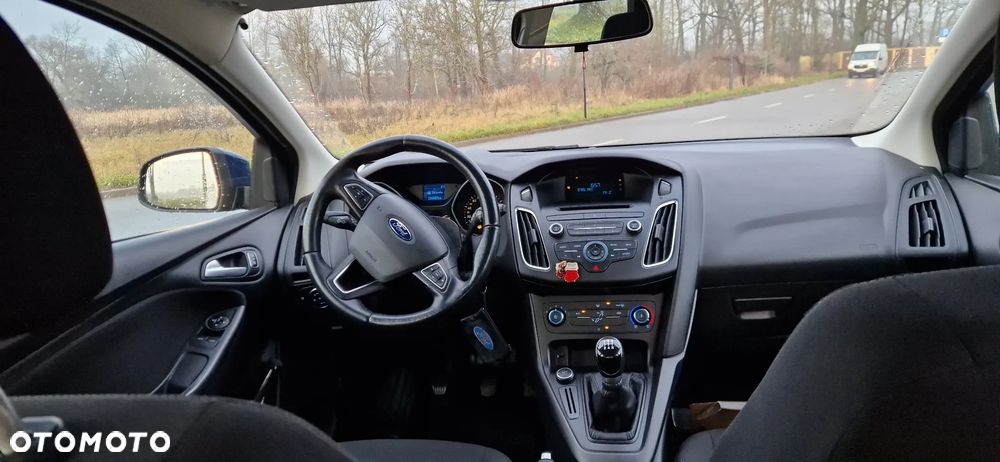 Ford Focus 1.6 Trend Sport - 6