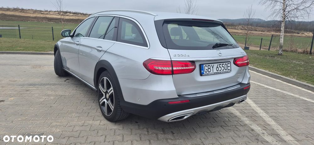 Mercedes-Benz Klasa E 220 d 4-Matic All-Terrain - 6