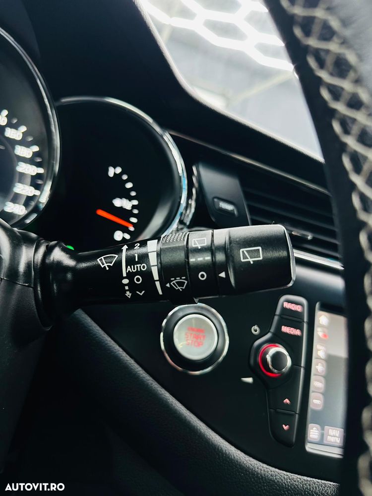 Kia Ceed 1.6 CRDi Dream-Team Edition - 29