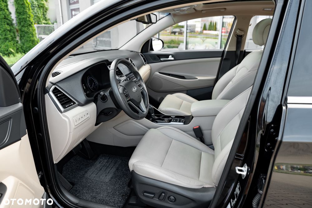 Hyundai Tucson 1.6 GDi 4WD DCT Premium - 17