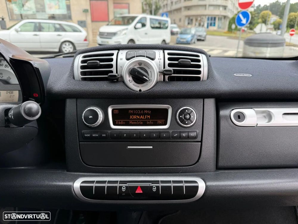 Smart ForTwo Coupé 1.0 mhd Pure 61 Softouch - 15
