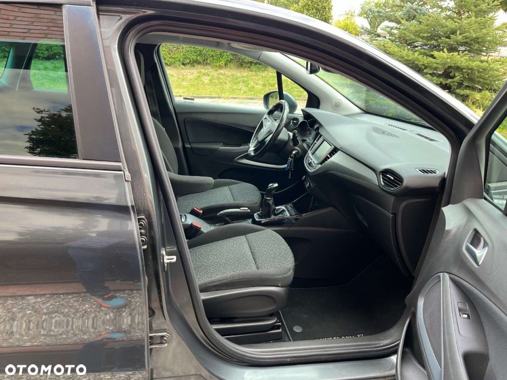 Opel Crossland X - 17