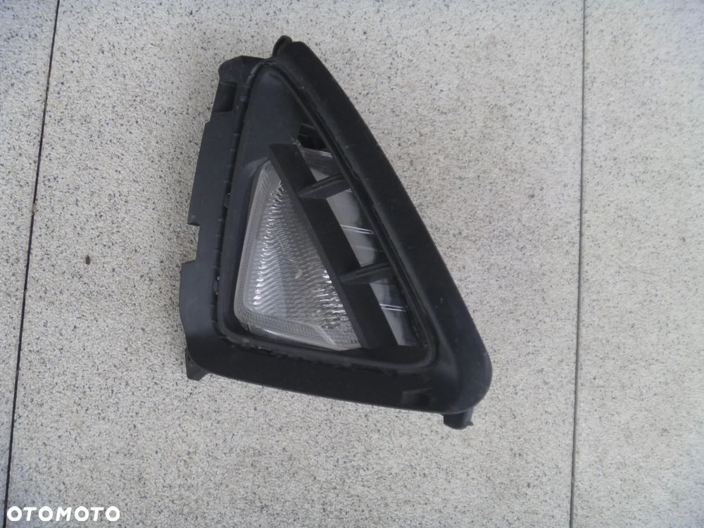 HYUNDAI I20 III KRATKA HALOGEN LEWY LED DRL 92207-Q0100 - 3