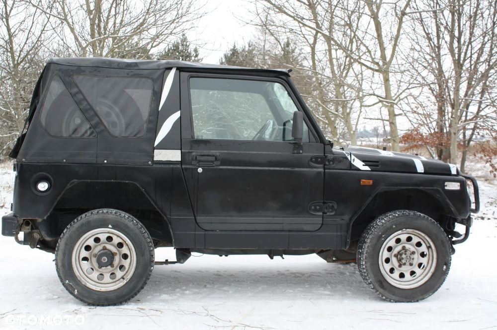 Suzuki Samurai 1.3 JX Canvas Top - 8