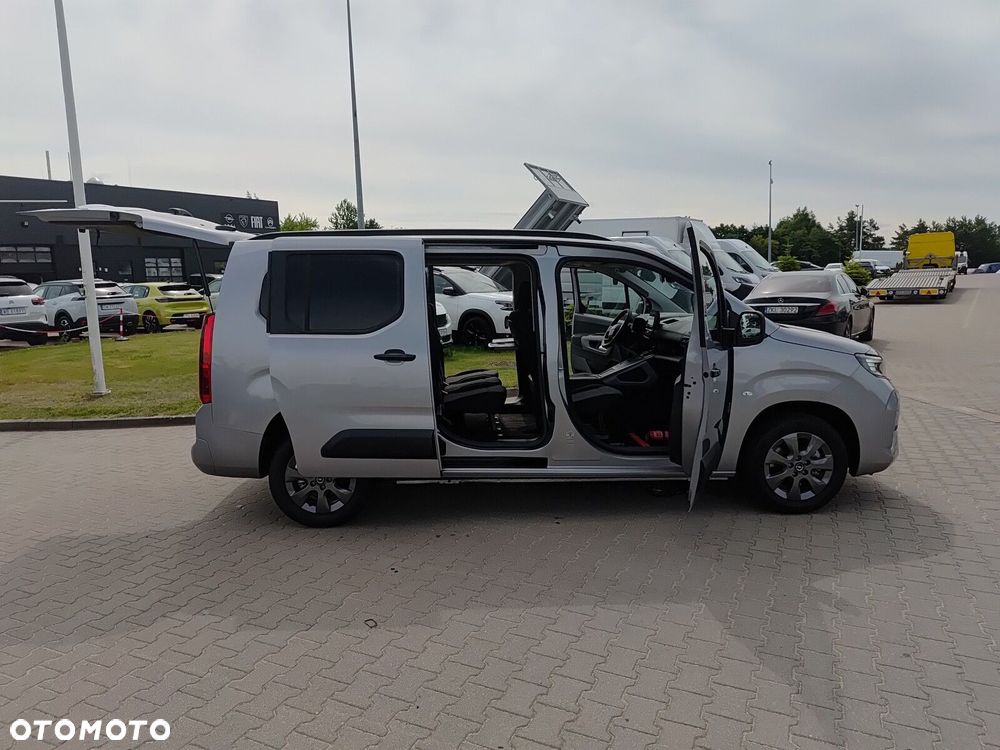 Opel Combo L2 EAT8 (bryg.) - 37