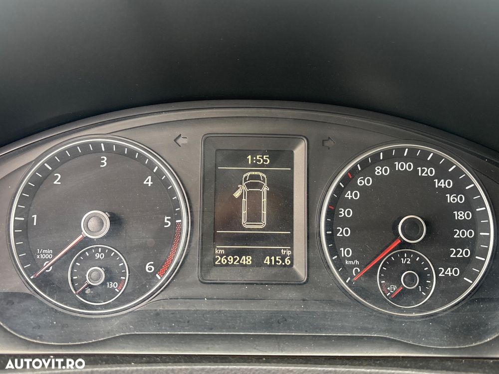 Volkswagen Caravelle - 20