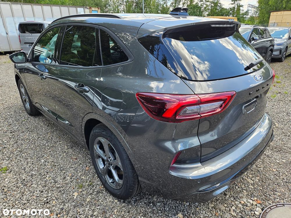 Ford Kuga 2.5 FHEV FWD ST-Line - 12