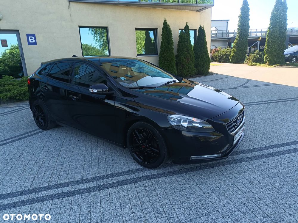 Volvo V40 D4 Momentum - 2