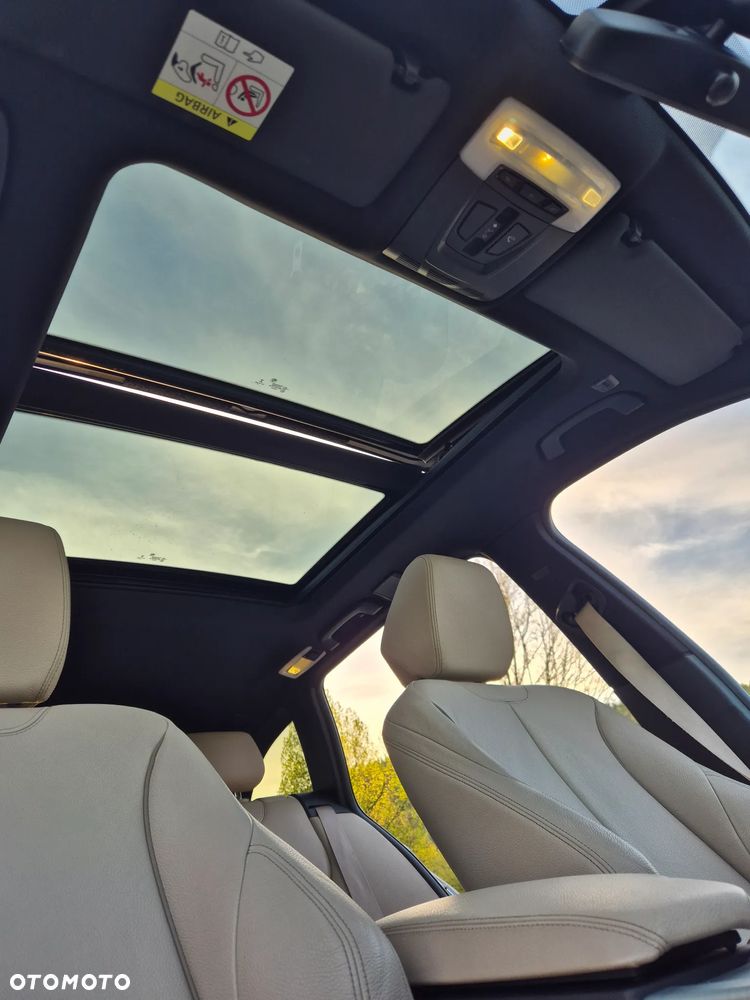 BMW Seria 3 320i Edition M Sport Shadow - 13