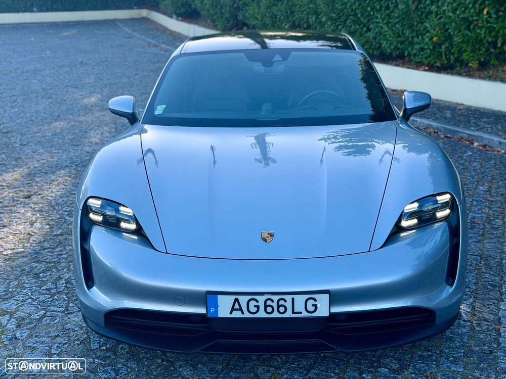 Porsche Taycan Standard - 12