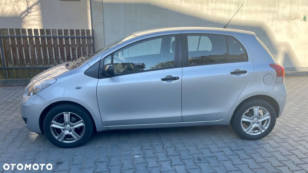 Toyota Yaris 1.0 Luna A/C - 15