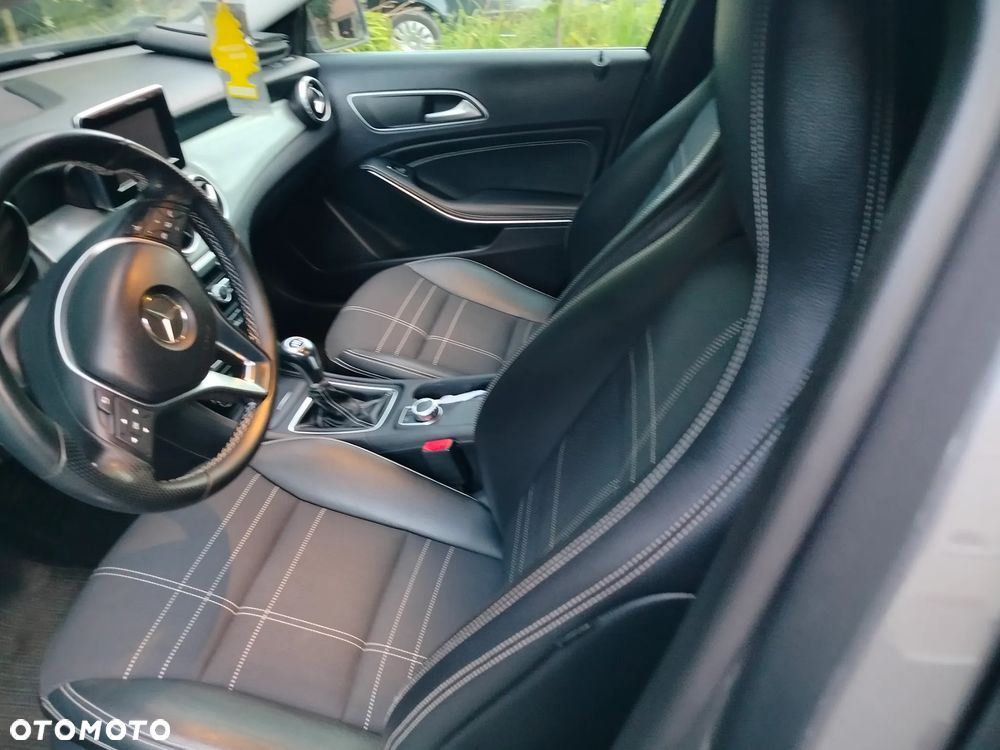 Mercedes-Benz GLA 200 (CDI) d Style - 11