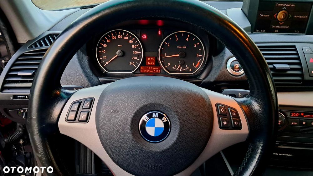 BMW Seria 1 116i - 8
