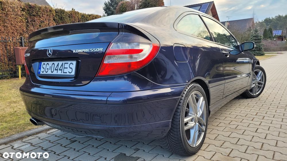 Mercedes-Benz Klasa C 230 Kompressor Sportcoupe - 12