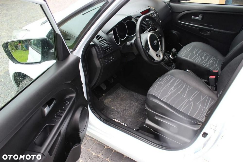 Kia Venga 1.4 S - 20