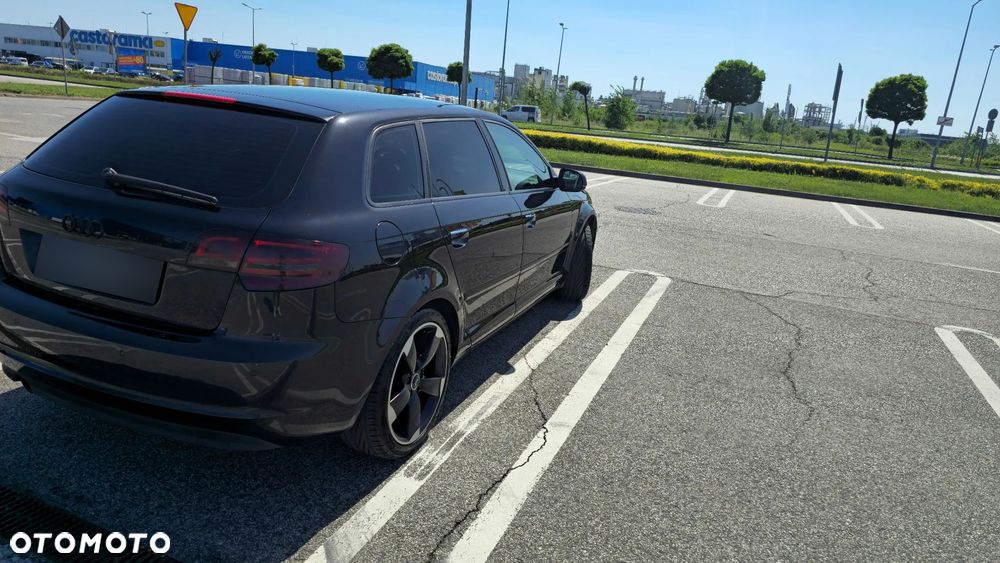 Audi A3 Sportback 1.6 TDI DPF Ambiente - 5