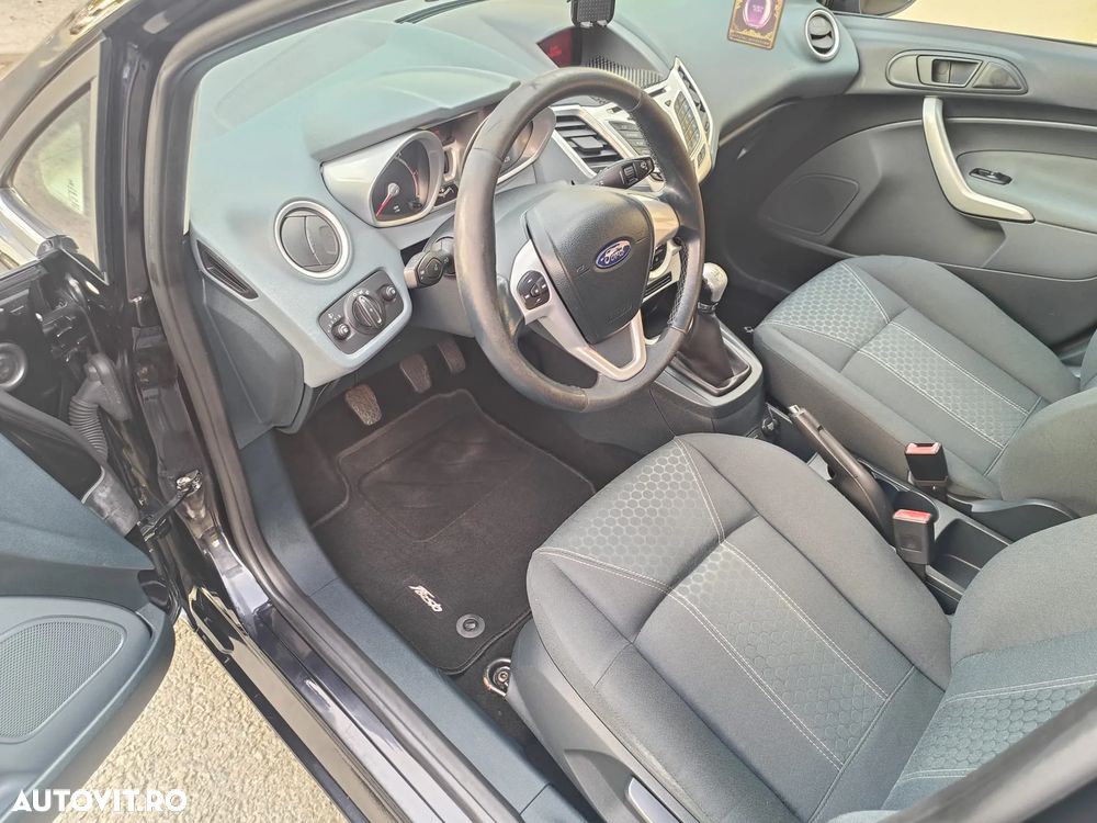 Ford Fiesta 1.4 TDCI Titanium - 13