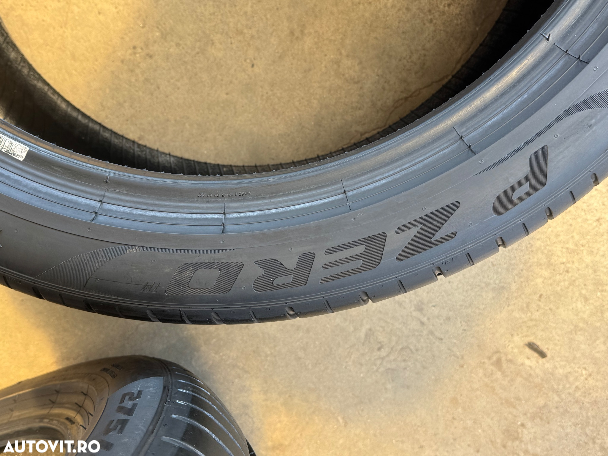 Vând 4 anvelope 275/40/22 Pirelli de vară ca noi - 8
