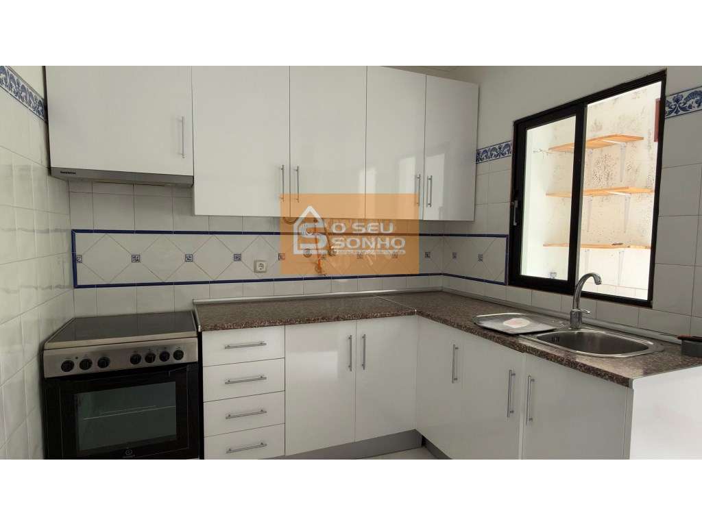 Apartamento T2 com elevador no centro de Loulé - Grande imagem: 5/13