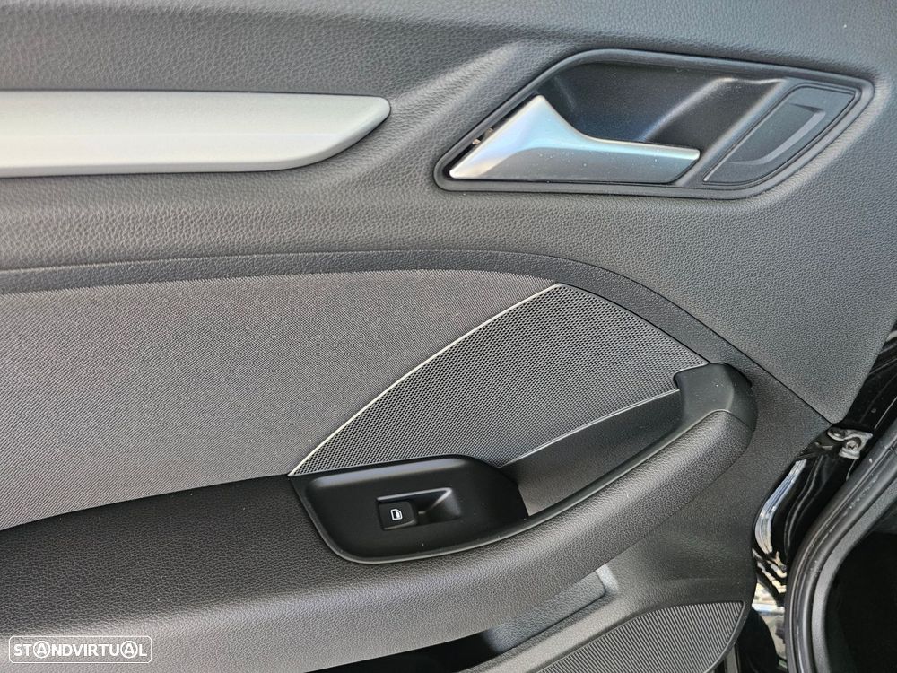 Audi A3 Sportback 1.6 TDI Attraction Ultra - 22