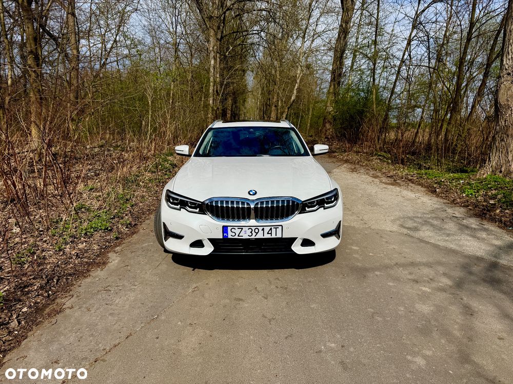 BMW Seria 3 320d xDrive Luxury Line - 2