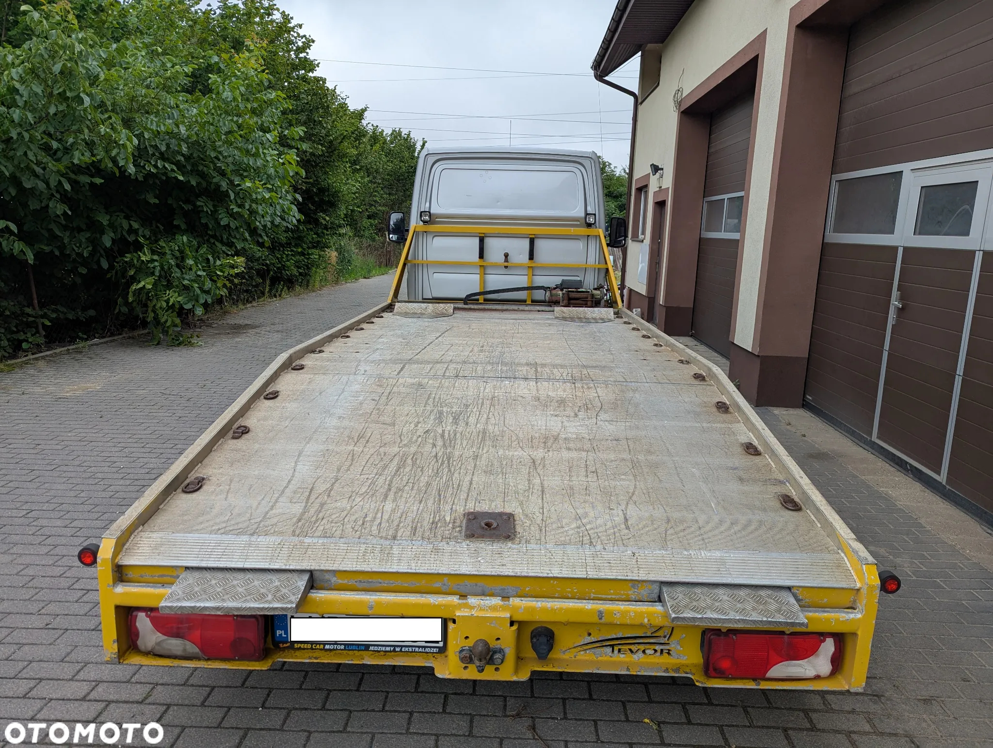 Mercedes-Benz Sprinter - 4