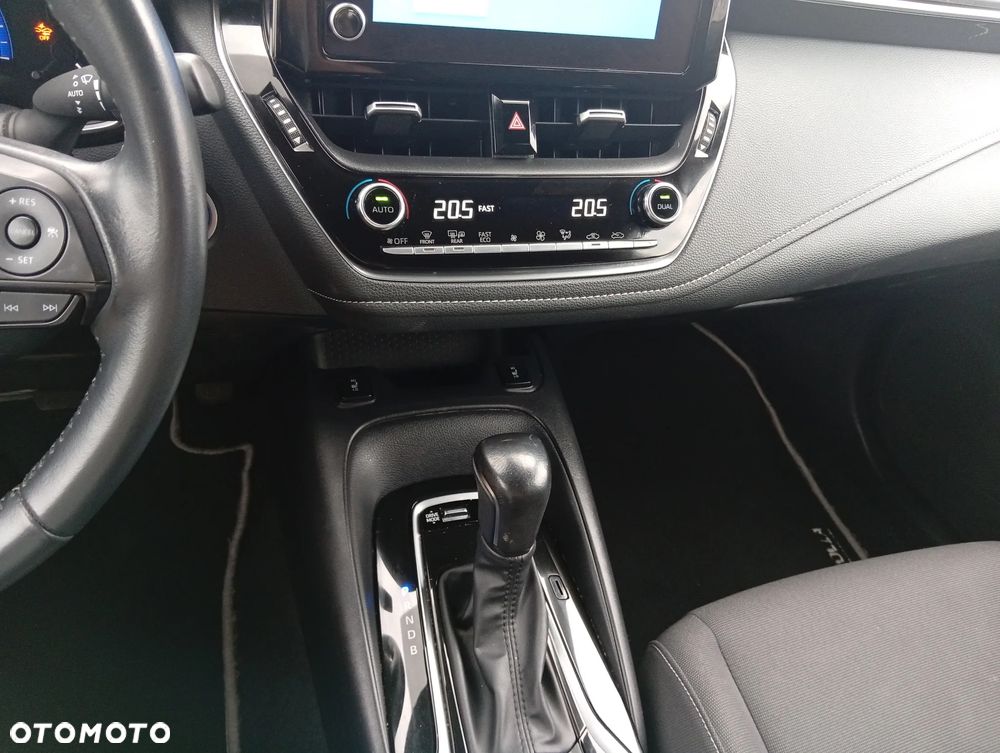 Toyota Corolla 1.8 Business Edition - 17