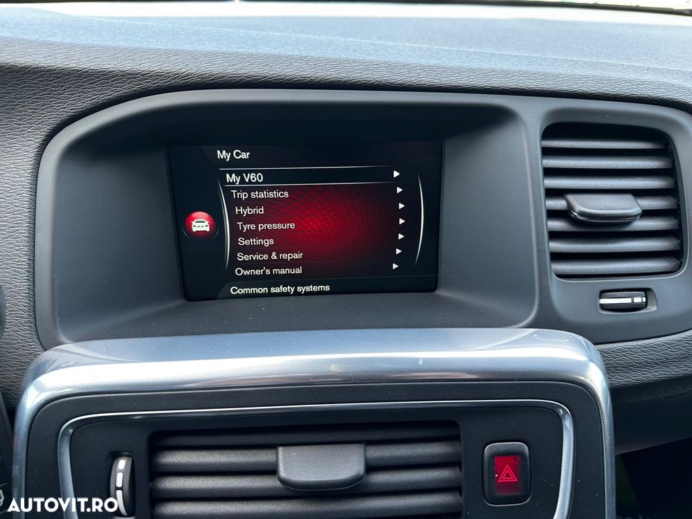 Volvo V60 D6 Plug-In-Hybrid AWD Geartronic Pure Limited - 15