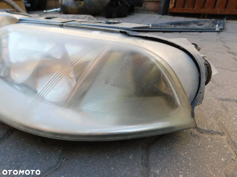 lampa lewa przód VW PASSAT B5 lift 01-05 EUROPA - 2