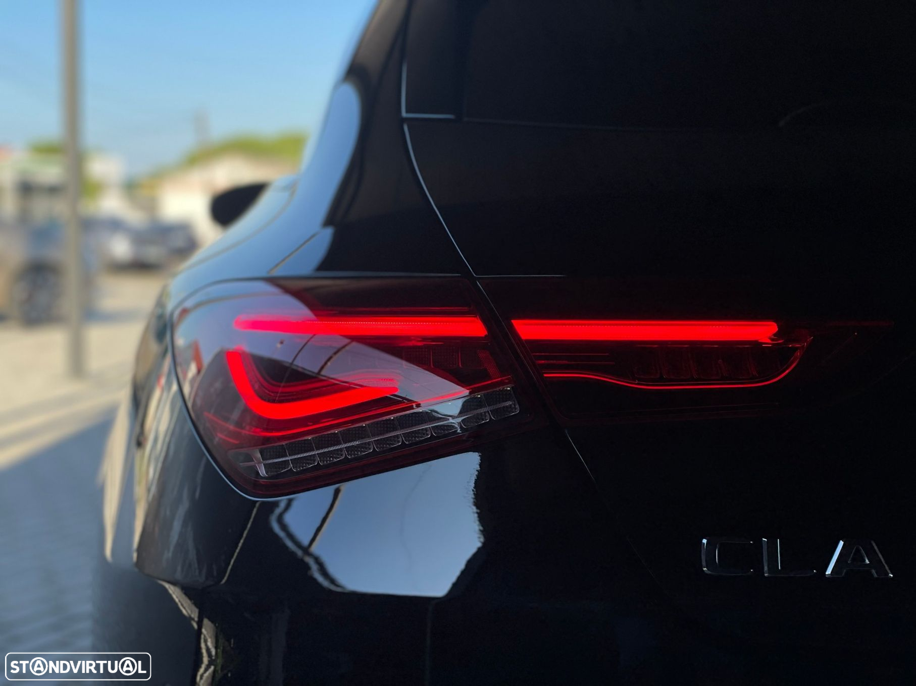 Mercedes-Benz CLA 250 e Shooting Brake AMG Line - 9