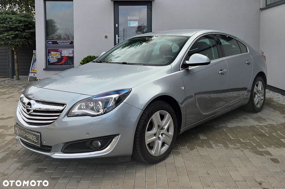 Opel Insignia - 1