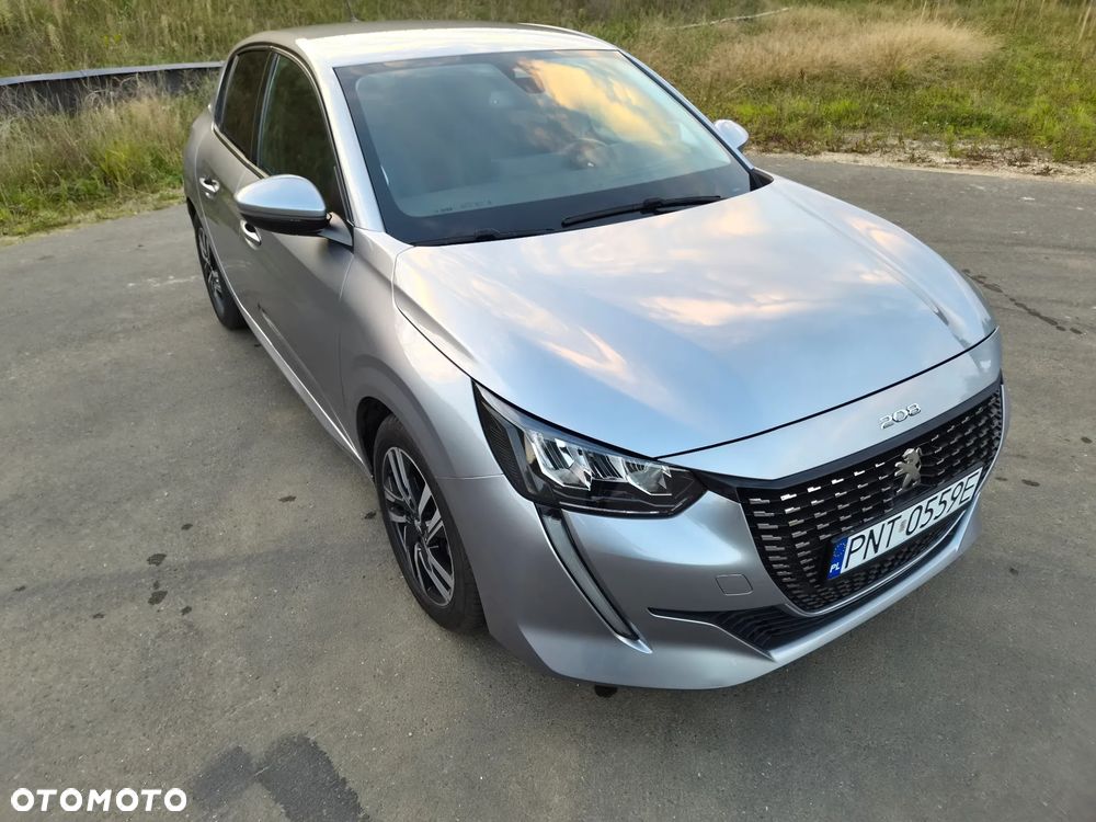 Peugeot 208 - 13