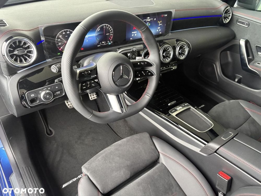 Mercedes-Benz CLA - 7