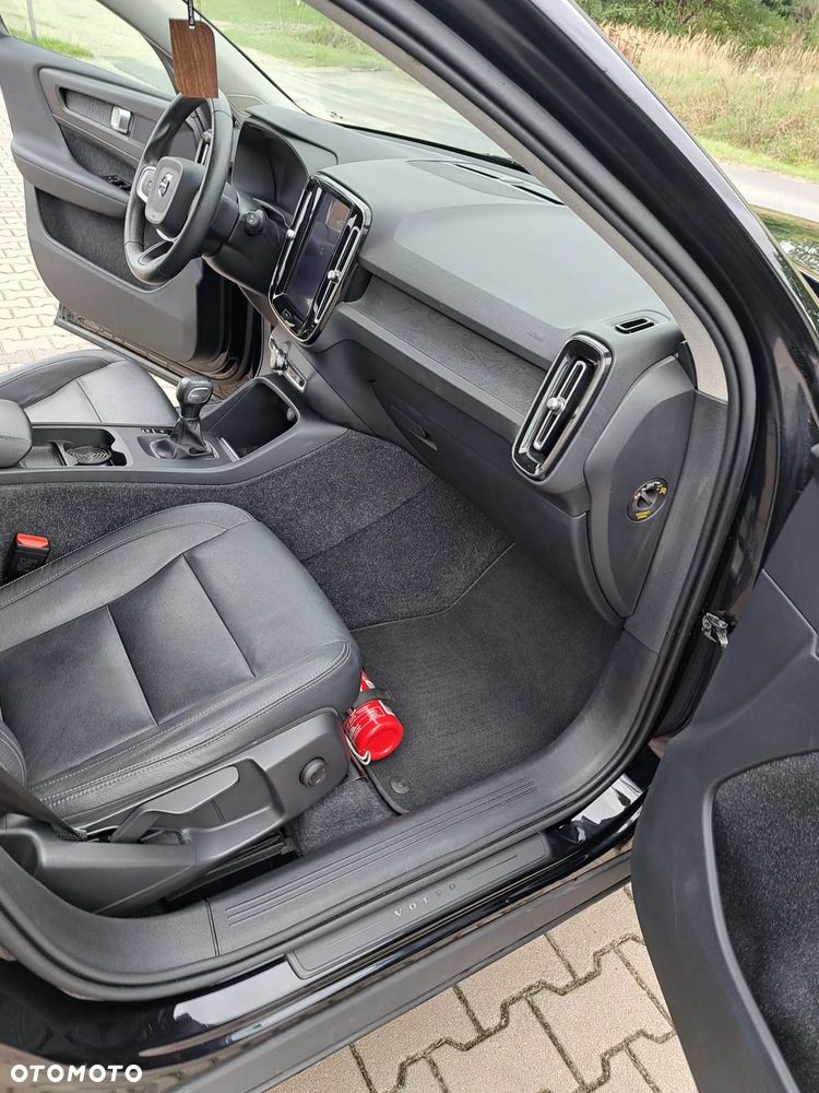 Volvo XC 40 T3 Momentum - 20