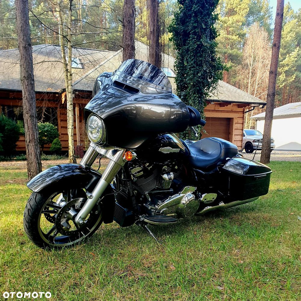 Harley-Davidson Touring Street Glide - 13